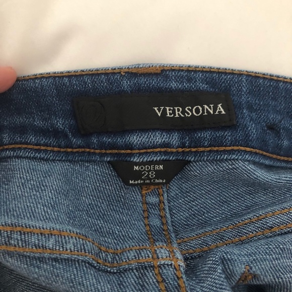 Versona Jeans - Picture 3 of 3